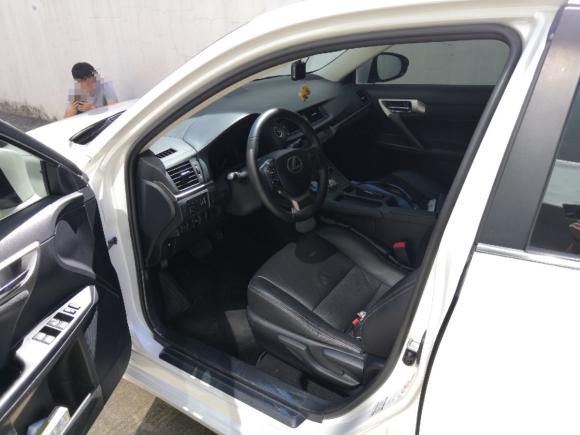 [深圳·粤B] 二手雷克萨斯雷克萨斯CT2014款 CT200h 精英版 单色