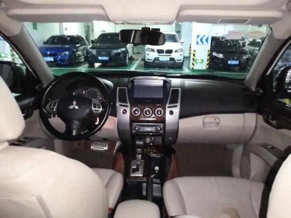 [宁波·豫M] 二手三菱帕杰罗・劲畅2013款 3.0L 自动两驱豪华版