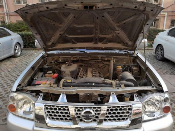 [无锡·苏B] 二手日产帕拉丁2004款 2.4L 两驱黑内饰型