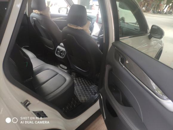 [广州·湘L] 二手中华中华V72018款 280T DCT旗舰型 5座