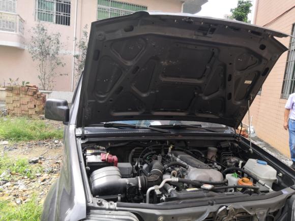 [佛山·粤Y] 二手铃木吉姆尼2010款 1.3 MT时尚限量版