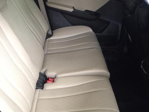 [广州·贵E] 二手宝骏宝骏310W2017款 1.5L 手动时尚型 国V