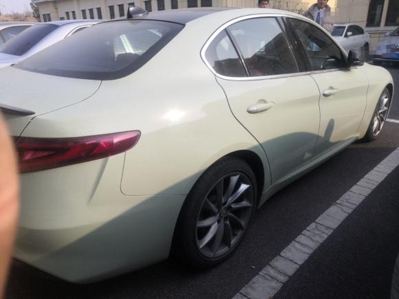 [青岛·鲁B] 二手阿尔法罗密欧Giulia2017款 2.0T 200HP 豪华版