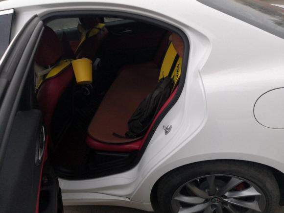 [成都·川A] 二手阿尔法罗密欧Giulia2017款 2.0T 200HP 豪华版