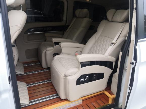 [北京·京L] 二手奔驰奔驰V级2017款 V 260 领航版