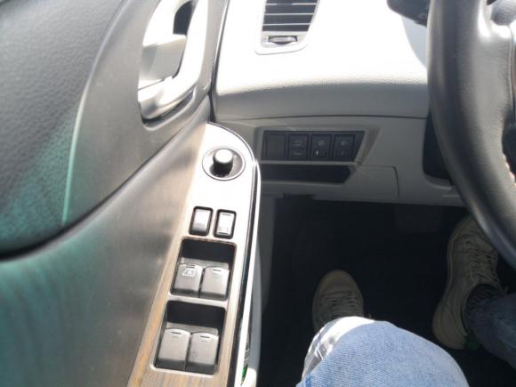 [深圳·粤L] 二手纳智捷纳52015款 1.8T 自动智尊型