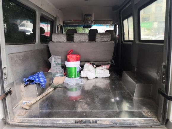 [金华·浙G] 二手依维柯宝迪2012款 2.5T-A32 基本型