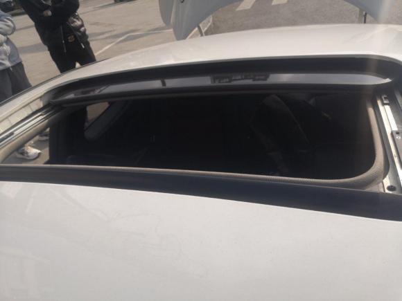 [成都·川A] 二手现代劳恩斯-酷派2009款 2.0T 自动靓雅版