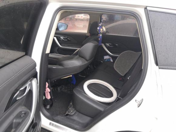 [上海·陕C] 二手众泰众泰T5002018款 1.5T 自动智能互联尊贵型