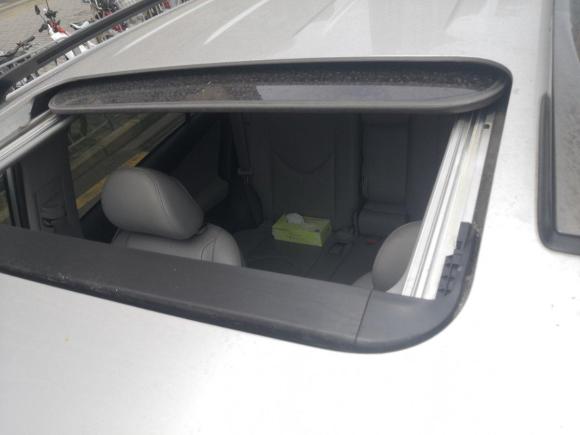 [深圳·粤B] 二手丰田丰田RAV42006款 2.4 豪华型