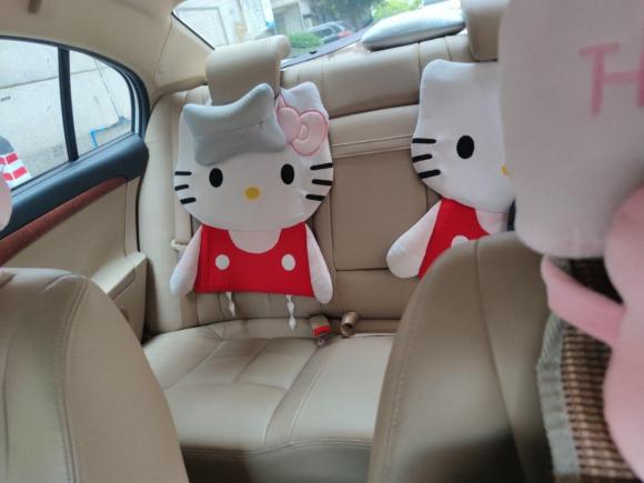 [广州·粤A] 二手荣威荣威3502012款 1.5L 自动智享超值版