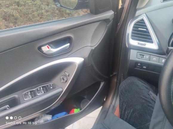 [南京·苏A] 二手现代全新胜达2013款 2.4L 自动四驱智能型