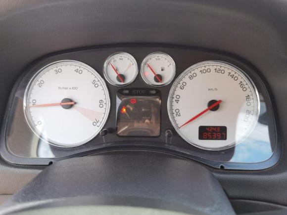 [无锡·苏B] 二手标致标致3072010款 三厢 1.6L 手动舒适版