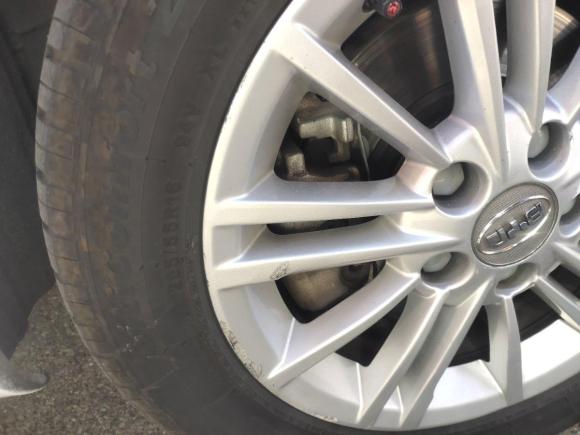 [青岛·鲁B] 二手比亚迪比亚迪e52017款 300 e享型