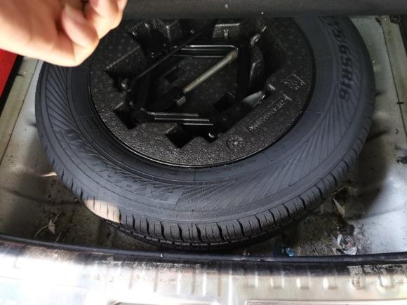 [温州·浙C] 二手众泰众泰T5002018款 1.5T 自动尊享型