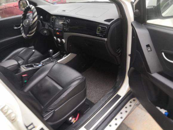 [南京·苏A] 二手双龙柯兰多2013款 2.0L 汽油两驱自动精英版