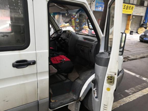 [佛山·粤E] 二手依维柯宝迪2012款 2.5T-A32 基本型