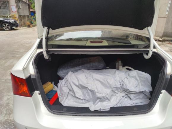 [广州·粤A] 二手荣威荣威3502012款 1.5L 自动智享超值版