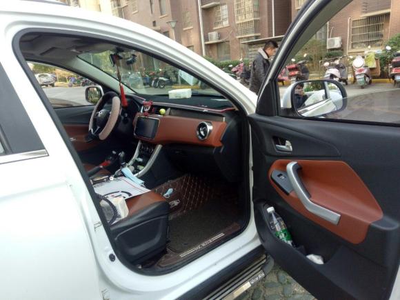 [无锡·湘E] 二手北汽幻速北汽幻速S32016款 S3L 1.5L 手动尊贵型