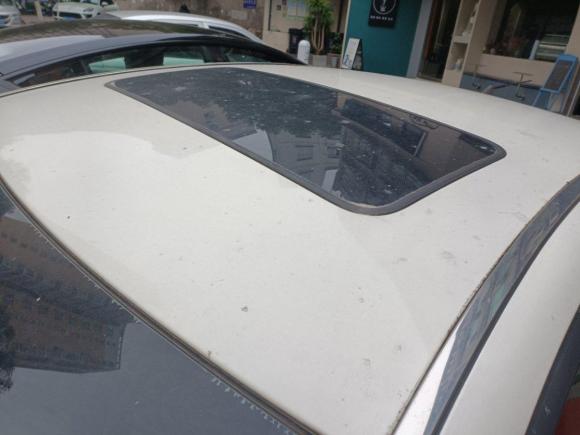 [义乌·浙G] 二手荣威荣威5502012款 550 1.8L 手动超值版