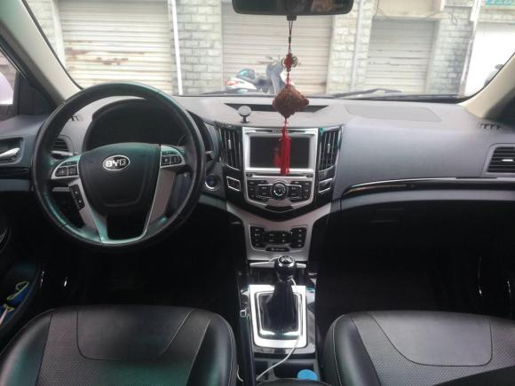 [嘉兴·苏M] 二手比亚迪速锐2014款 1.5L 手动豪华型