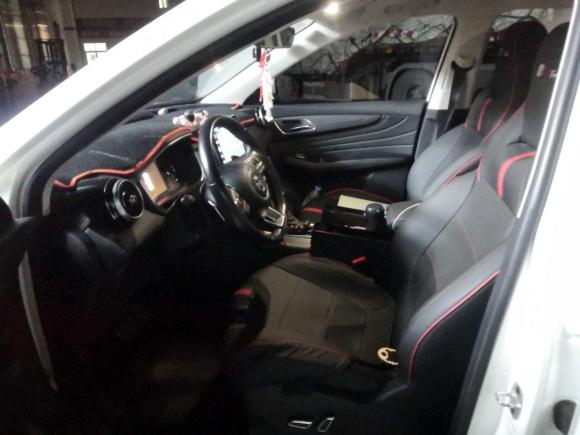 [深圳·川Y] 二手MG名爵HS2018款 20T 自动两驱荷尔蒙激情版 国V