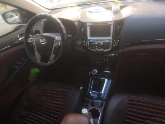 [苏州·苏E] 二手比亚迪速锐2015款 1.5L 手动豪华型