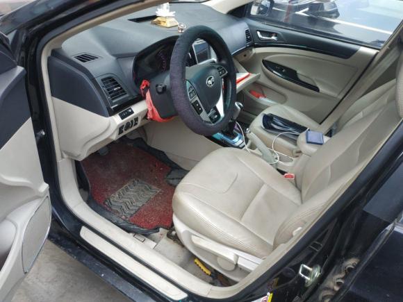 [义乌·浙G] 二手比亚迪速锐2012款 1.5L 手动豪华型