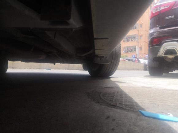 [深圳·粤C] 二手陆风陆风X72015款 2.0T 全景尊贵版