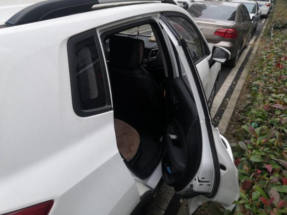 [合肥·皖A] 二手长安长安CS152016款 1.5L 自动豪华版