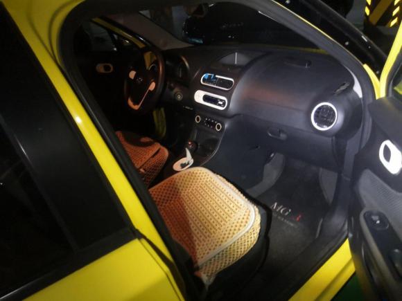 [金华·浙A] 二手MGMG32011款 1.5L AMT精英版