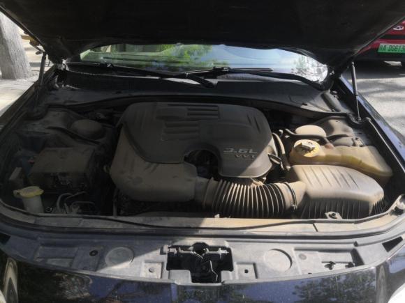 [西安·陕A] 二手克莱斯勒克莱斯勒300C2012款 3.6L 豪华版