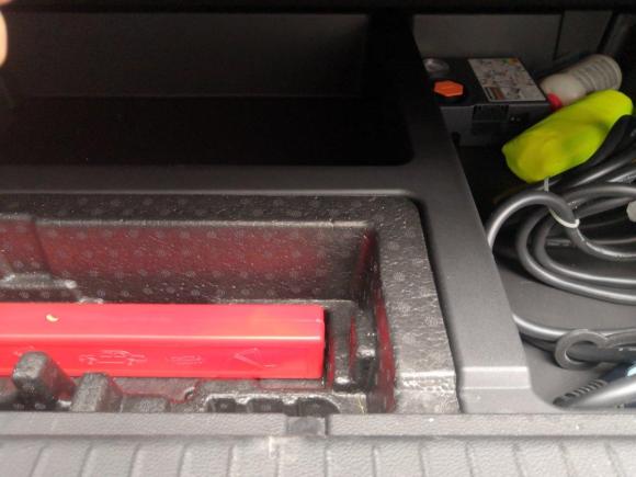 [合肥·皖A] 二手比亚迪元新能源2018款 EV360 智联炫酷型