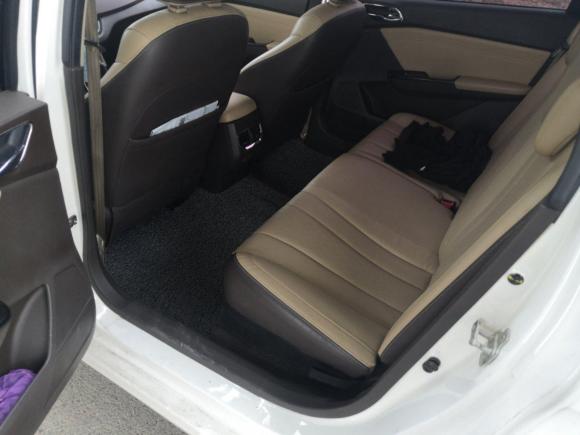 [济南·鲁A] 二手宝骏宝骏310W2017款 1.5L 手动时尚型 国V