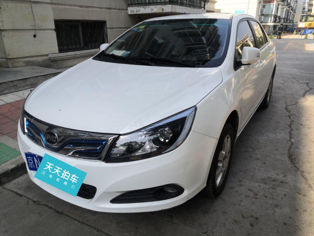 落地价2638万的比亚迪比亚迪e5现在还值几万车主知道真相的我眼泪掉