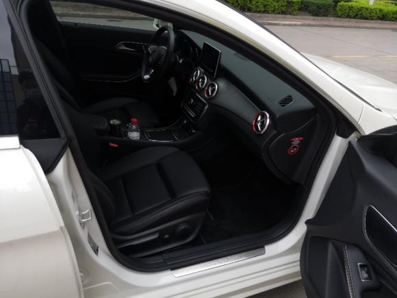 [佛山·粤W] 二手奔驰奔驰CLA级2017款 CLA 200 时尚型