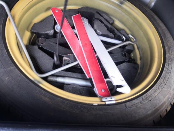 [济南·鲁A] 二手斯巴鲁力狮2010款 2.0i旅行导航版