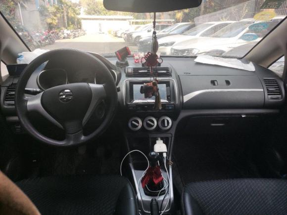 [上海·鄂D] 二手理念理念S12013款 1.5L 手动运动版