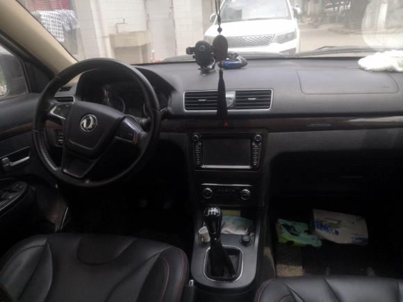 [成都·川R] 二手东风风光东风风光3702016款 1.5L 手动精英居家版 7座