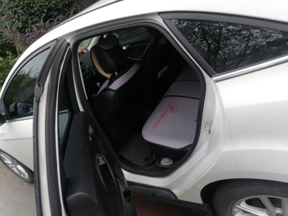 [南京·苏L] 二手福特福克斯2017款 三厢 EcoBoost 180 自动精英型