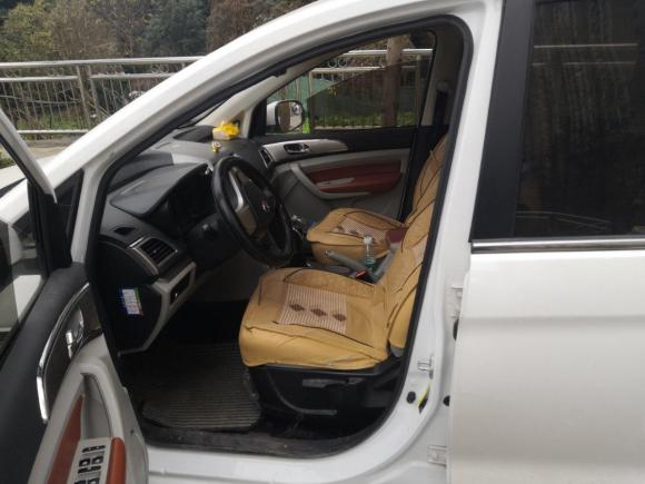 [成都·川S] 二手北汽幻速北汽幻速H32016款 H3F 1.5L 手动尊贵型