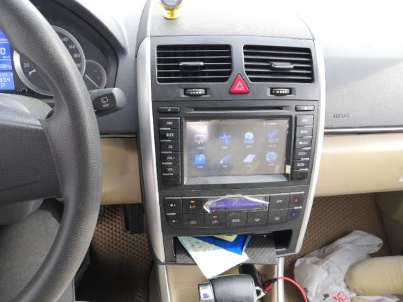 [深圳·粤B] 二手北汽绅宝北京汽车E系列2012款 两厢 1.5L 自动乐尚版