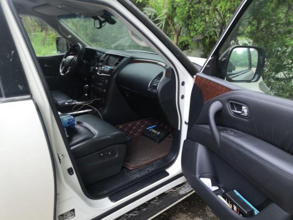 [武汉·鄂A] 二手日产途乐2016款 5.6L 标准型