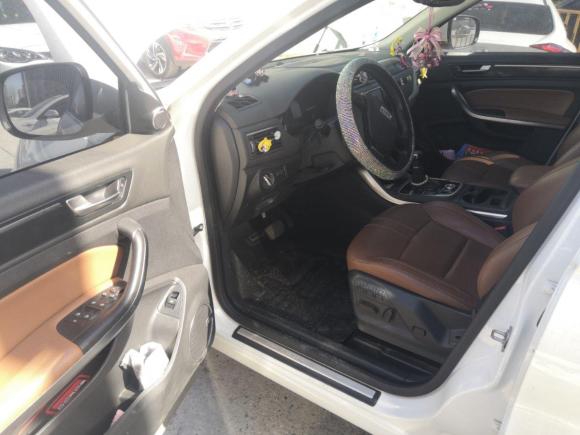 [武汉·鄂A] 二手观致观致52016款 1.6T 自动豪华型