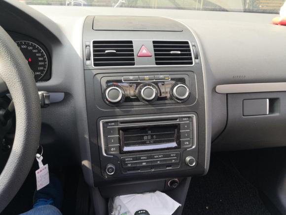 [上海·沪B] 二手大众途安2015款 1.4T DSG舒适版5座