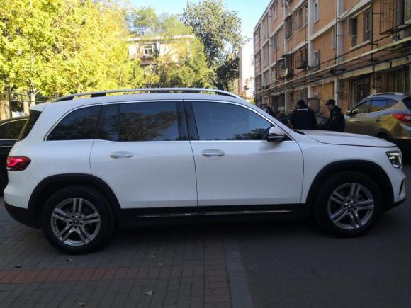 [北京·京A] 二手奔驰奔驰GLB2021款 GLB 200 动感型