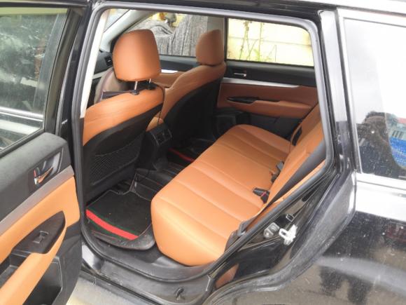 [青岛·鲁B] 二手斯巴鲁力狮2010款 2.0i豪华旅行版