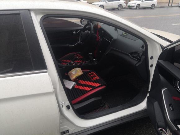 [成都·川A] 二手启辰启辰D602018款 1.6L 手动智联精英版