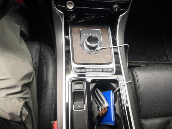 [成都·川A] 二手捷豹捷豹XFL2017款 XFL 2.0T 200PS 豪华版