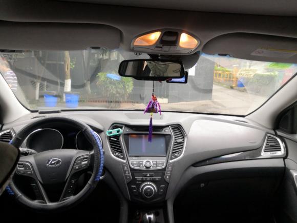 [广州·粤B] 二手现代格锐2013款 2.2T 7座四驱旗舰版